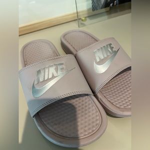 Nike slides